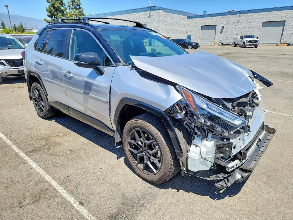 Photo 4 from auction – 2024 TOYOTA RAV4 with VIN 4T3E6RFV9RU154744