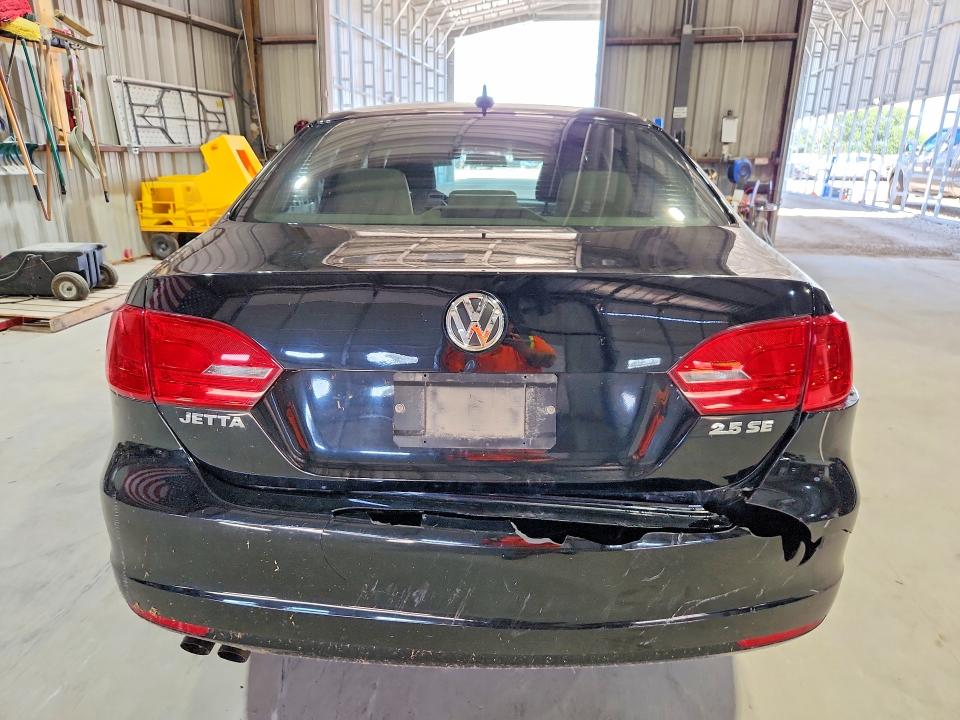 Photo 6 from auction – 2011 VOLKSWAGEN JETTA with VIN 3VWDZ7AJ8BM027208