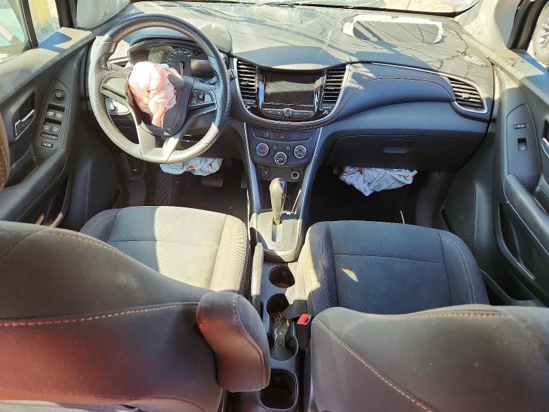Photo 8 from auction – 2019 CHEVROLET TRAX with VIN 3GNCJKSB1KL191218