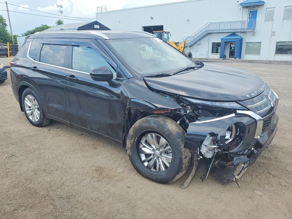 Photo 4 from auction – 2026 MITSUBISHI OUTLANDER with VIN JA4J4VAB8TZ607957