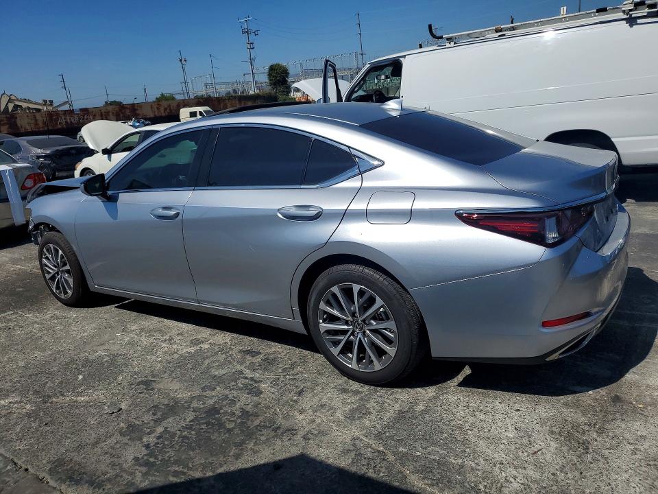 Photo 2 from auction – 2025 LEXUS ES 350 with VIN 58ACZ1B12SU196604