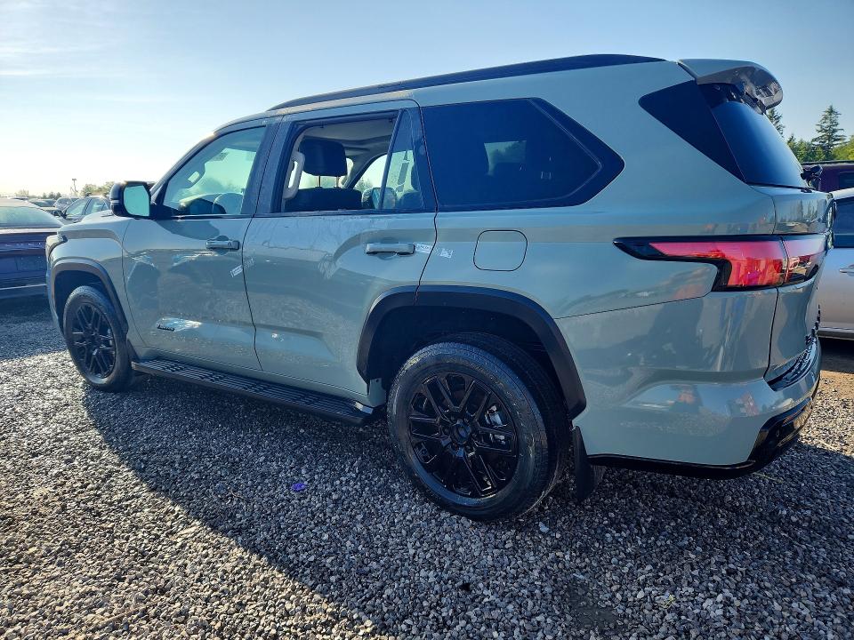 Photo 2 from auction – 2024 TOYOTA SEQUOIA with VIN 7SVAAABA3RX027748