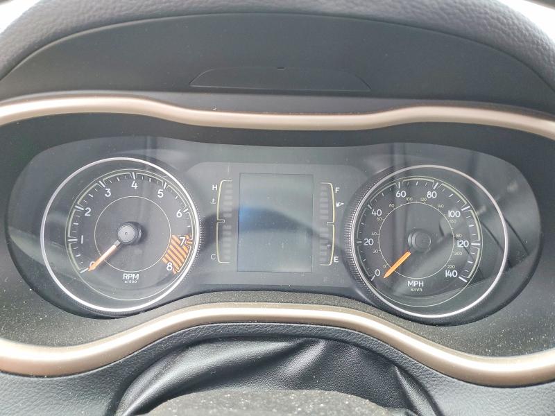 Photo 9 from auction – 2015 JEEP CHEROKEE with VIN 1C4PJMCS3FW588868