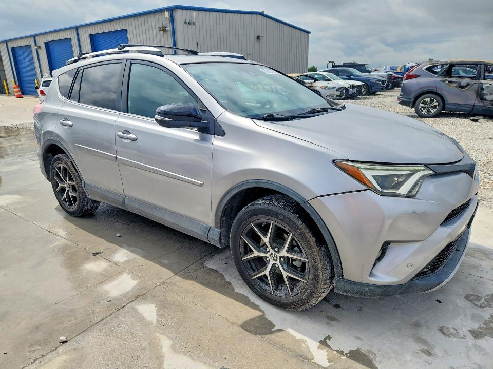 Photo 4 from auction – 2016 TOYOTA RAV4 with VIN 2T3NFREV3GW261948