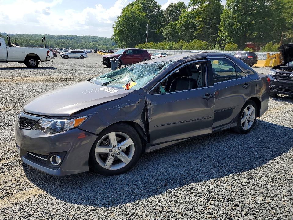 TOYOTA CAMRY 2014 with VIN 4T1BF1FK9EU350387 - Photo from auction