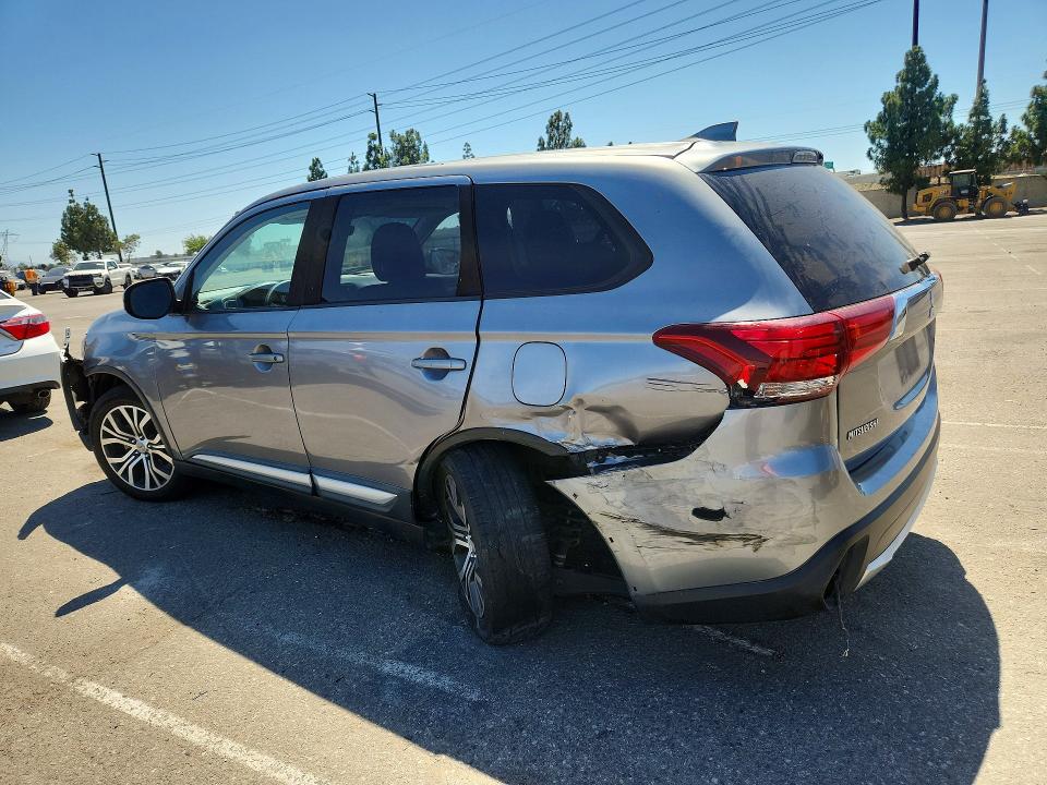 Photo 2 from auction – 2017 MITSUBISHI OUTLANDER with VIN JA4AD2A39HZ040740