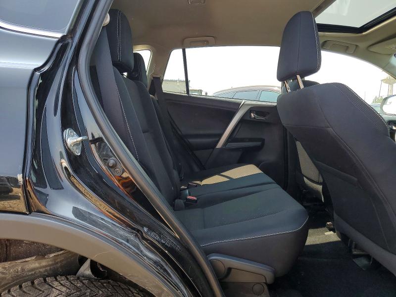 Фото 11 с аукциона – 2018 TOYOTA RAV4 с VIN 2T3RFREV7JW799416