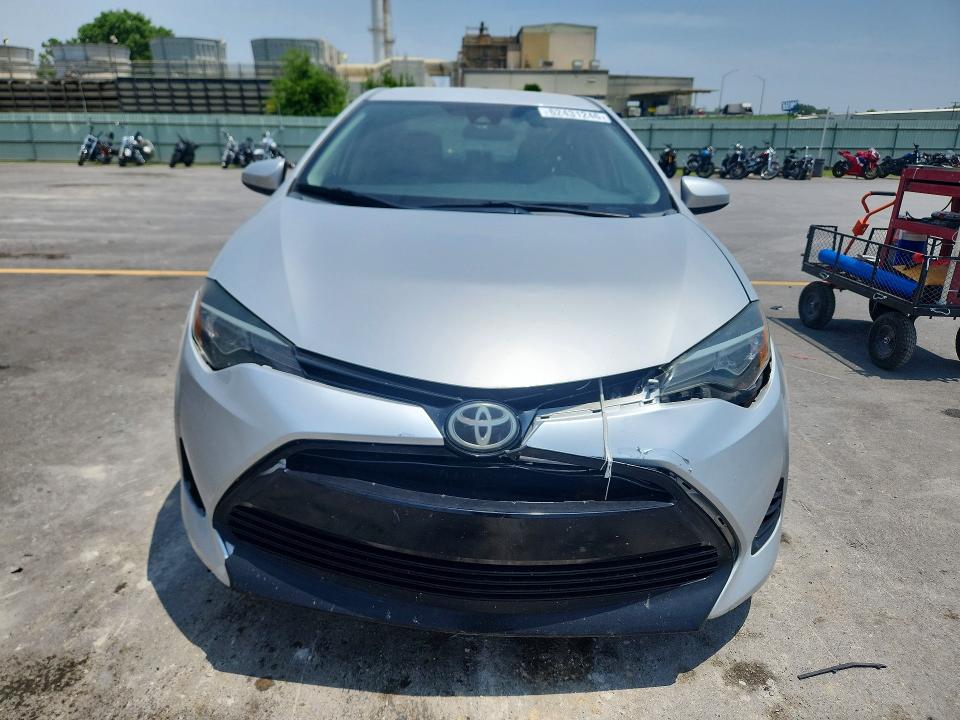 Photo 5 from auction – 2017 TOYOTA COROLLA with VIN 5YFBURHE5HP607918