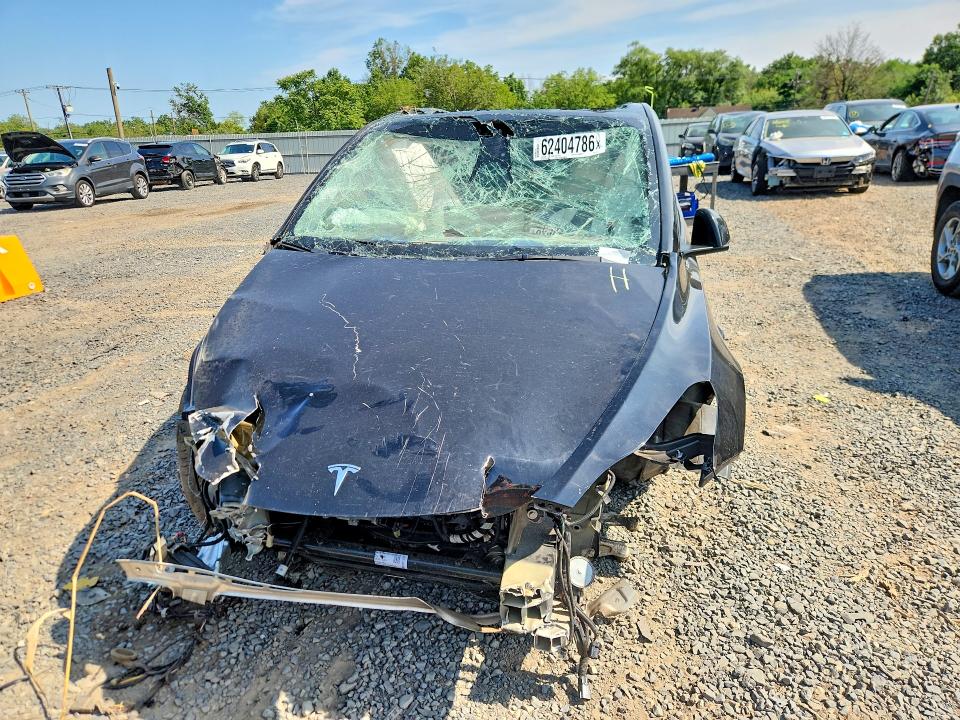 Photo 5 from auction – 2021 TESLA MODEL Y with VIN 5YJYGDEEXMF228539