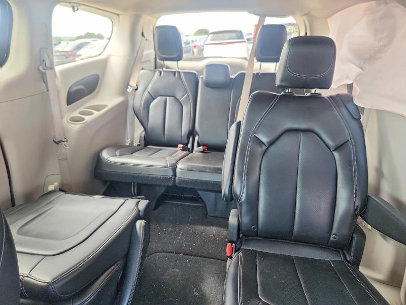 Photo 10 from auction – 2023 CHRYSLER PACIFICA with VIN 2C4RC1BG5PR597080