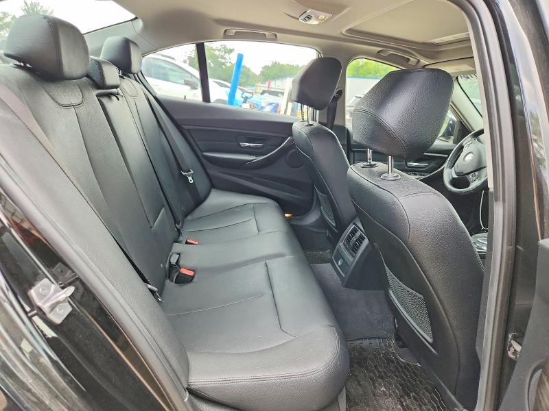 Photo 10 from auction – 2018 BMW 320 with VIN WBA8E5G50JNU46623