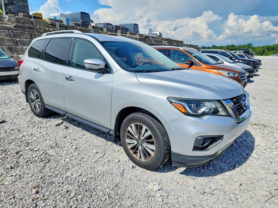 Photo 4 from auction – 2017 NISSAN PATHFINDER with VIN 5N1DR2MM5HC659326