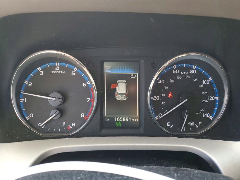 Photo 9 from auction – 2016 TOYOTA RAV4 with VIN 2T3WFREV8GW270522