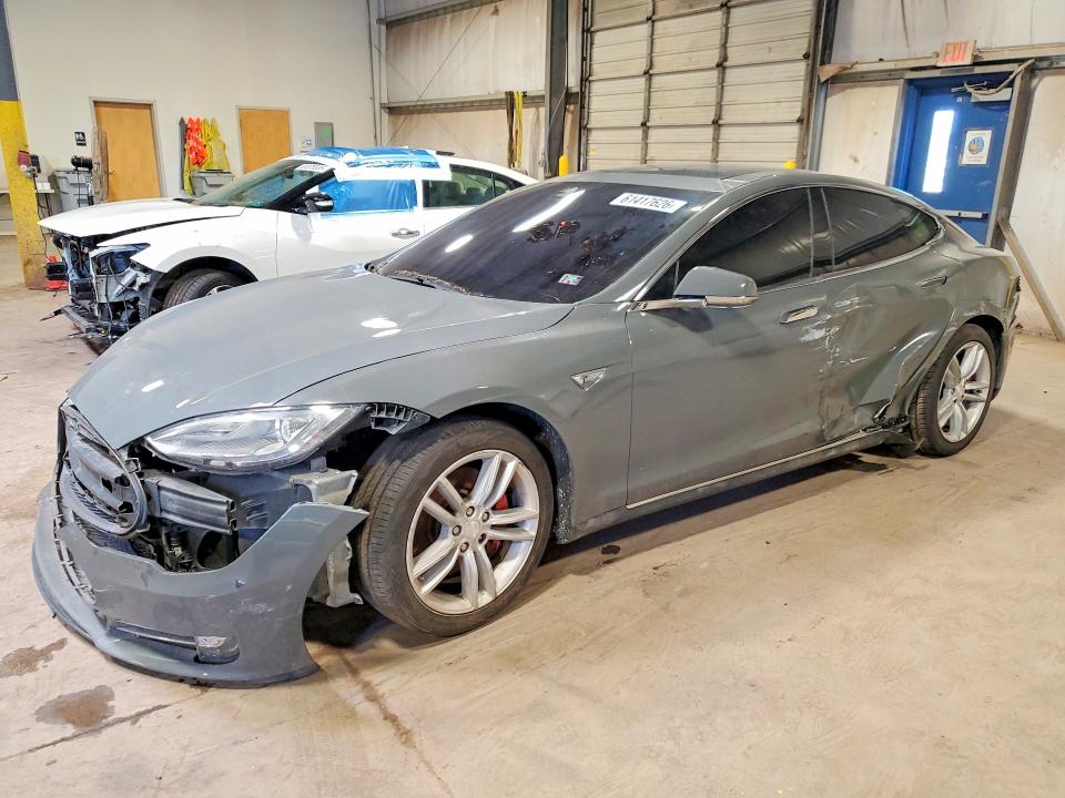 TESLA MODEL S 2014 with VIN 5YJSA1S17EFP56290 - Photo from auction