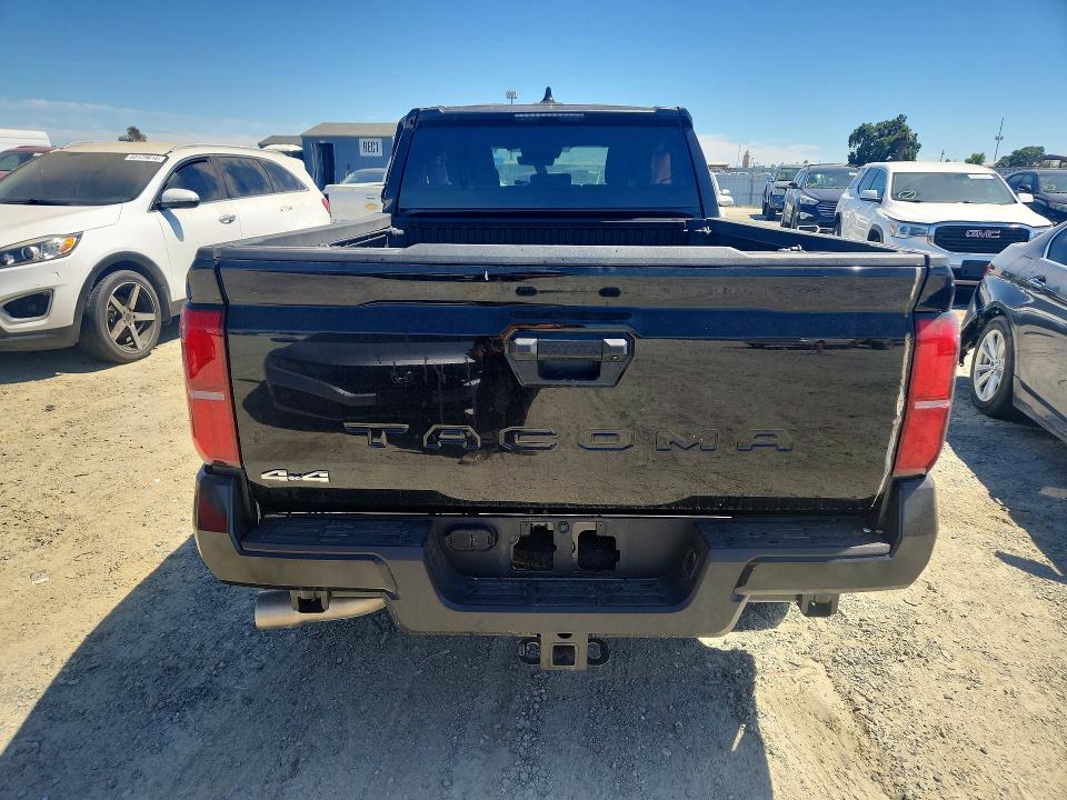 Photo 6 from auction – 2026 TOYOTA TACOMA with VIN 3TMLB5JN4TM226378