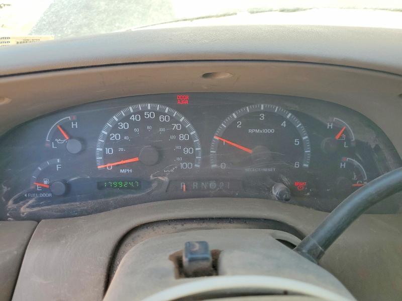 Снимка 9 от търг – 2003 FORD F150 с VIN 1FTRW07L83KB70136