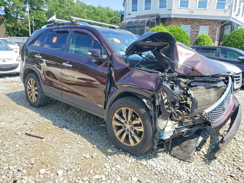 Photo 4 from auction – 2011 KIA SORENTO with VIN 5XYKUDA23BG124068