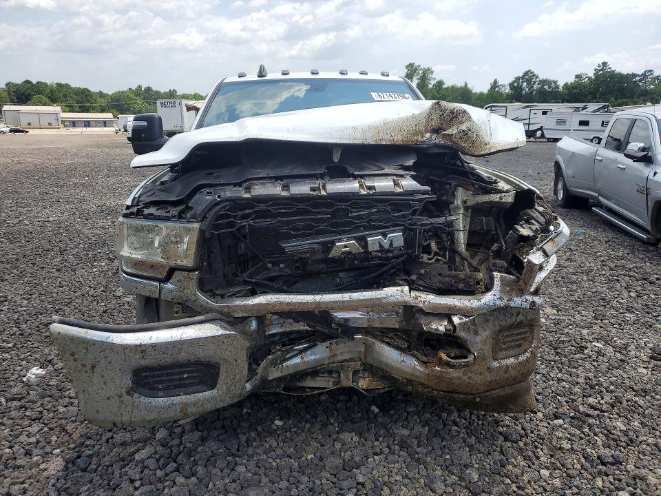 Photo 5 from auction – 2024 RAM 3500 with VIN 3C63RRGL8RG283187