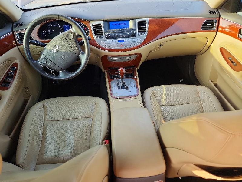 Photo 8 from auction – 2013 HYUNDAI GENESIS with VIN KMHGC4DD0DU223370