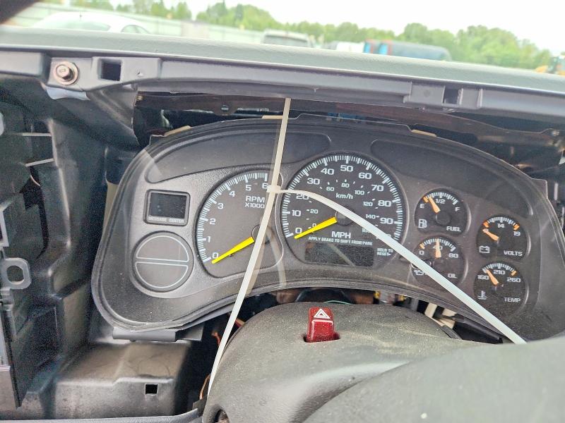 Photo 9 from auction – 2001 CHEVROLET SILVERADO with VIN 1GCEK19T31E157979