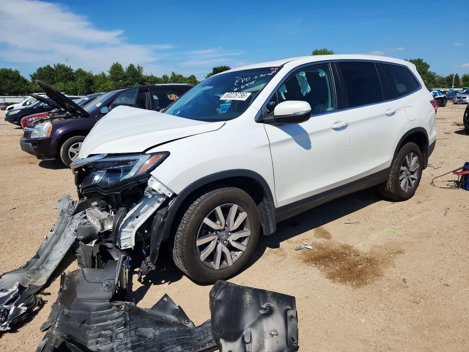 HONDA PILOT 2020 with VIN 5FNYF6H4XLB014134 - Photo from auction