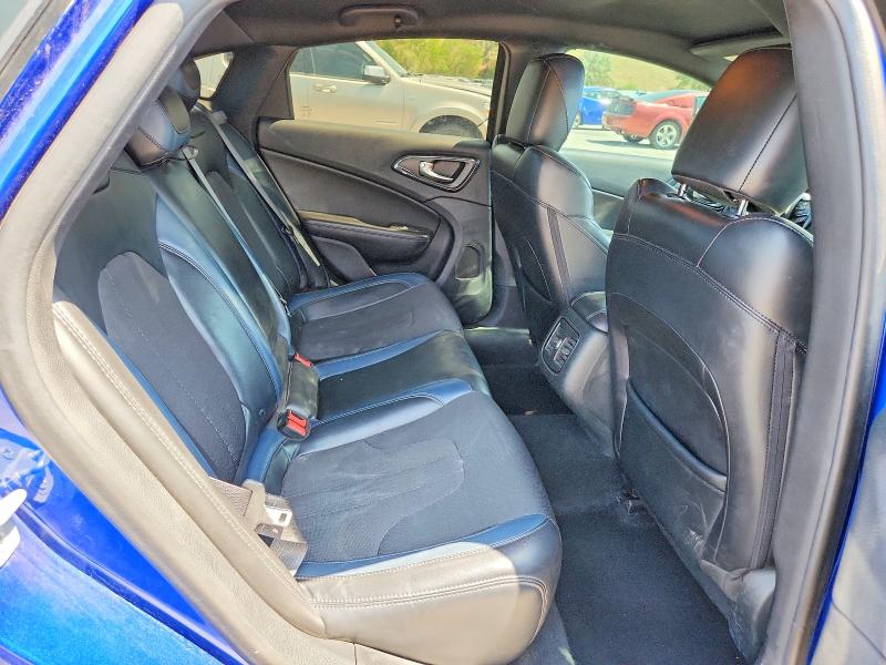Photo 10 from auction – 2015 CHRYSLER 200 with VIN 1C3CCCDGXFN601560