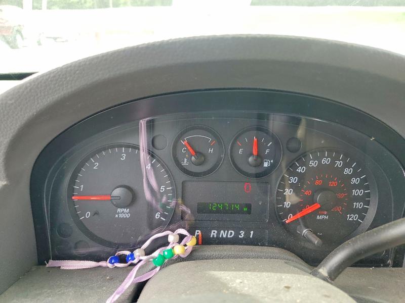 Photo 9 from auction – 2005 FORD FREESTAR with VIN 2FMDA516X5BA32244