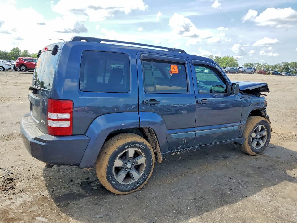 Photo 3 from auction – 2008 JEEP LIBERTY with VIN 1J8GN28K18W285682