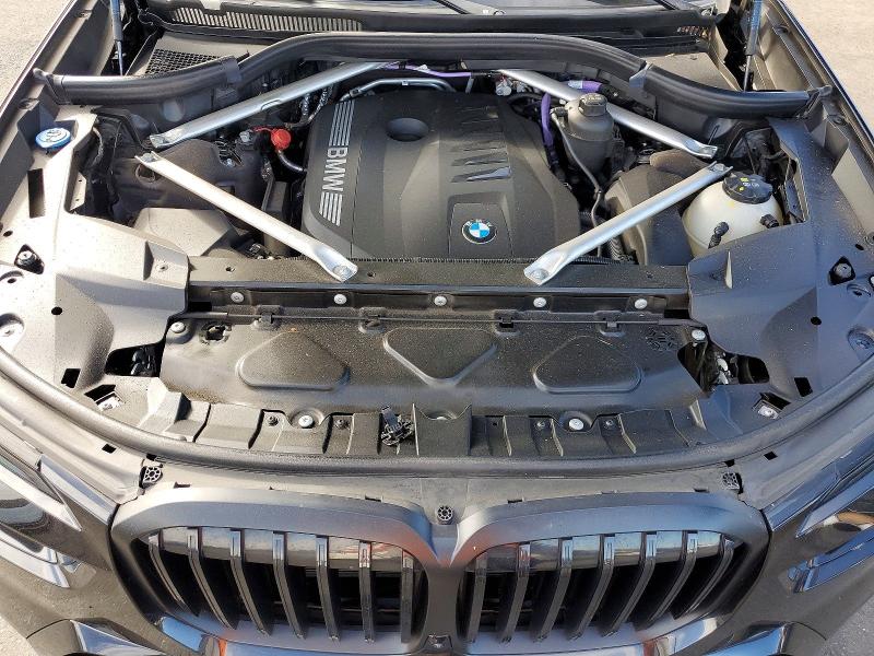 Photo 12 from auction – 2025 BMW X7 with VIN 5UX23EM00S9W95763