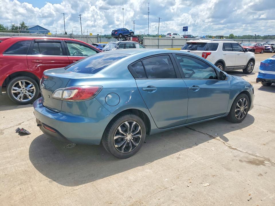 Photo 3 from auction – 2011 MAZDA 3 with VIN JM1BL1UF4B1415324