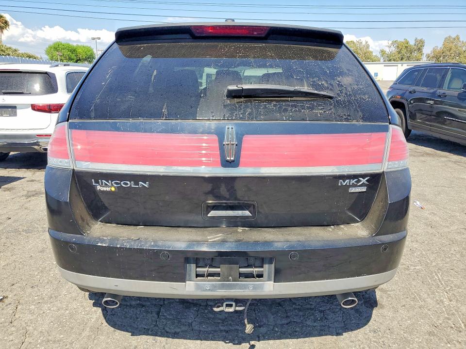 Photo 6 from auction – 2008 LINCOLN MKX with VIN 2LMDU88CX8BJ25021