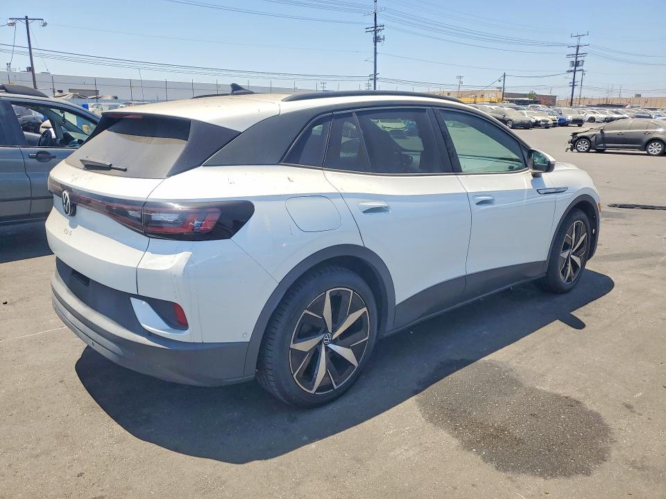 Photo 3 from auction – 2023 VOLKSWAGEN ID.4 with VIN 1V2VMPE87PC035689