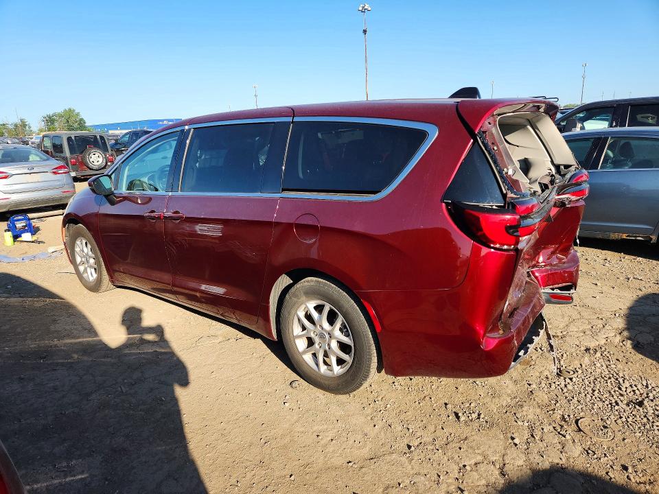 Photo 2 from auction – 2023 CHRYSLER PACIFICA with VIN 2C4RC1BGXPR594515