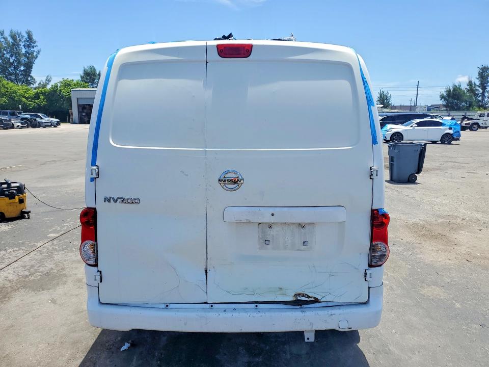 Photo 6 from auction – 2017 NISSAN NV200 with VIN 3N6CM0KN5HK714072