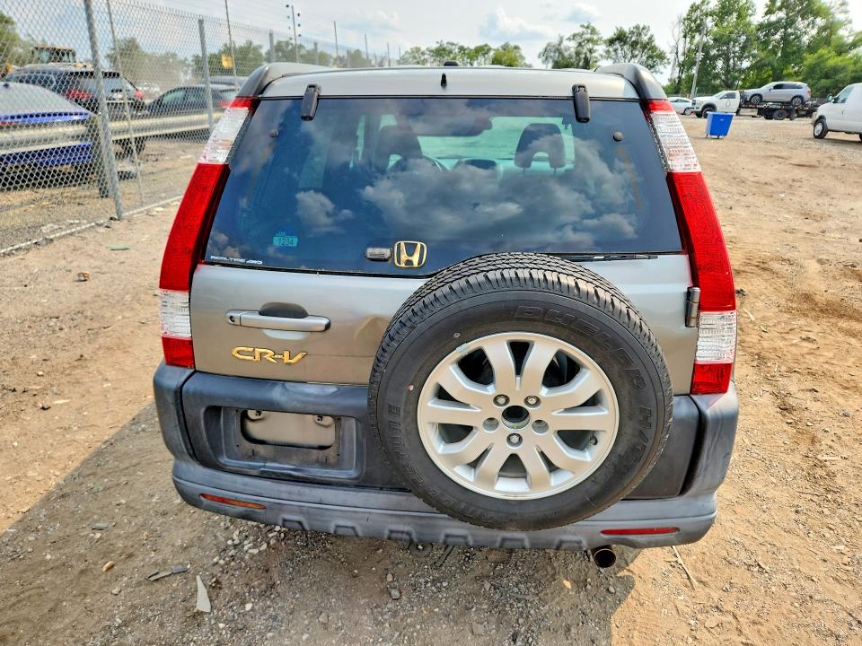 Photo 6 from auction – 2005 HONDA CR-V with VIN SHSRD78885U313023
