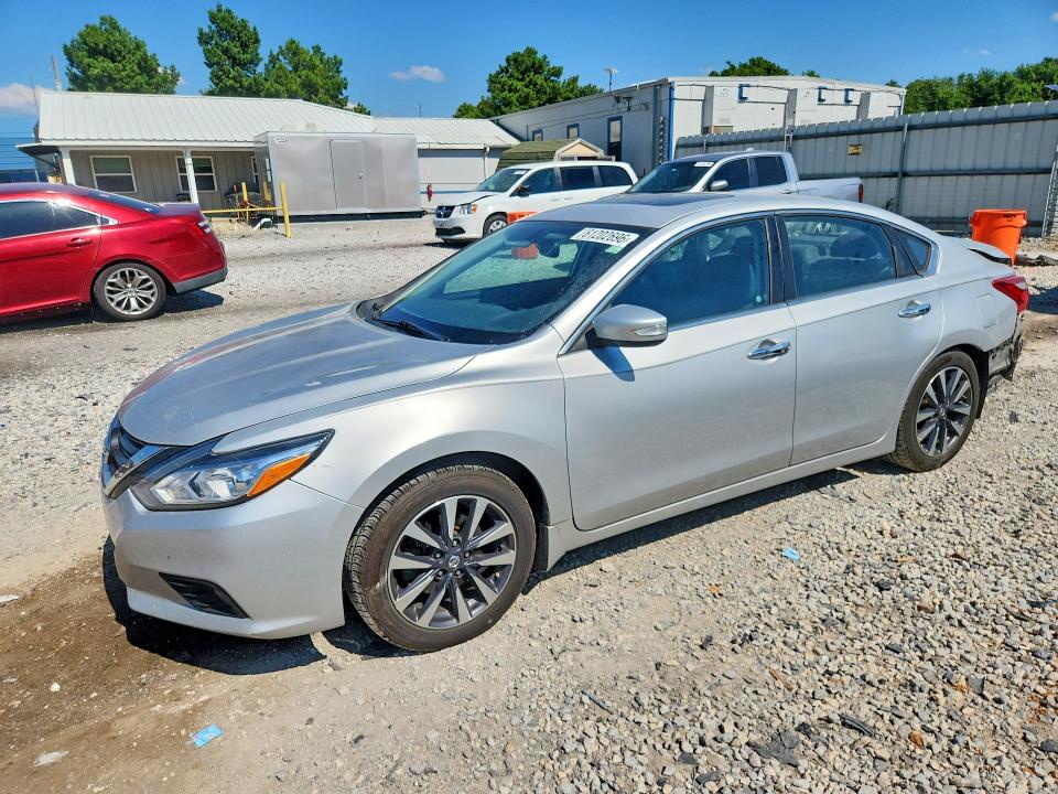 NISSAN ALTIMA 2016 with VIN 1N4AL3AP4GC261865 - Photo from auction