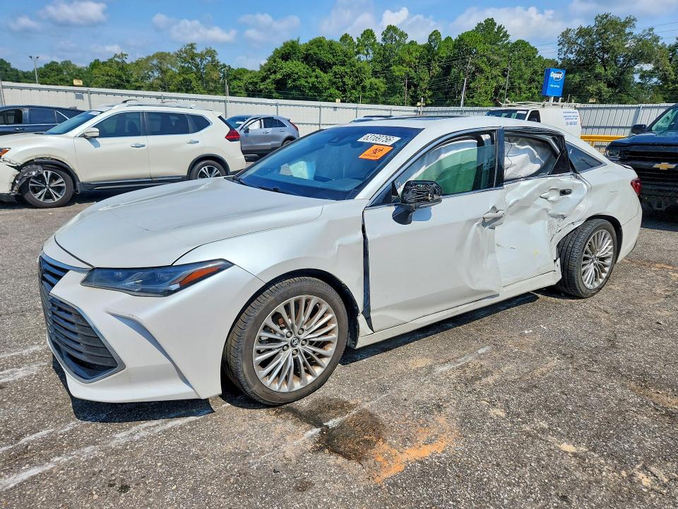TOYOTA AVALON 2019 with VIN 4T1BZ1FB0KU009236 - Photo from auction
