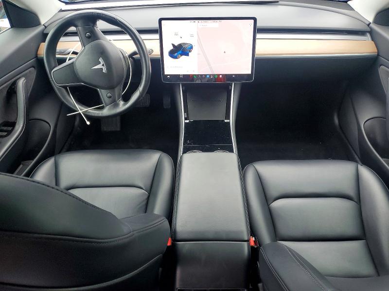 Photo 8 from auction – 2018 TESLA MODEL 3 with VIN 5YJ3E1EB1JF185497