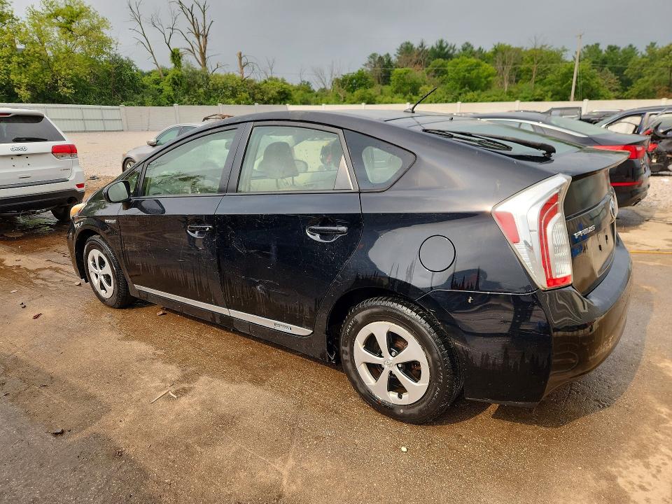 Photo 2 from auction – 2013 TOYOTA PRIUS with VIN JTDKN3DU1D5632636