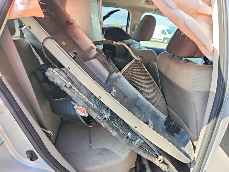 Photo 10 from auction – 2014 HONDA CR-V with VIN 2HKRM4H59EH638230