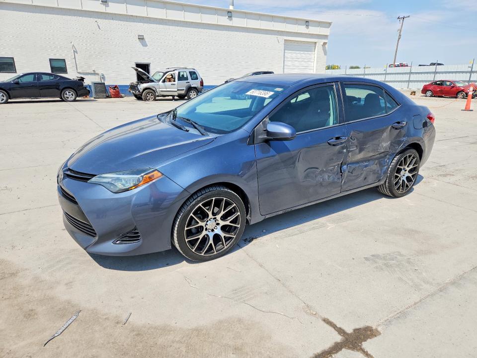 TOYOTA COROLLA 2018 مع رقم تعريف المركبة 2T1BURHE8JC112263 - صورة من المزاد