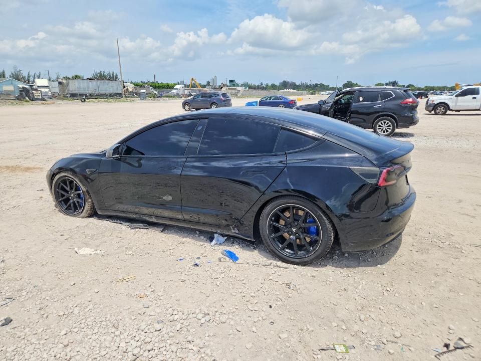Zdjęcie 2 z aukcji – 2022 TESLA MODEL 3 z VIN 5YJ3E1EB8NF198639