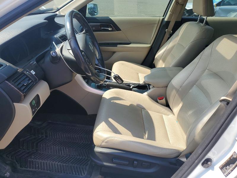 Photo 7 from auction – 2017 HONDA ACCORD with VIN JHMCR6F77HC800409
