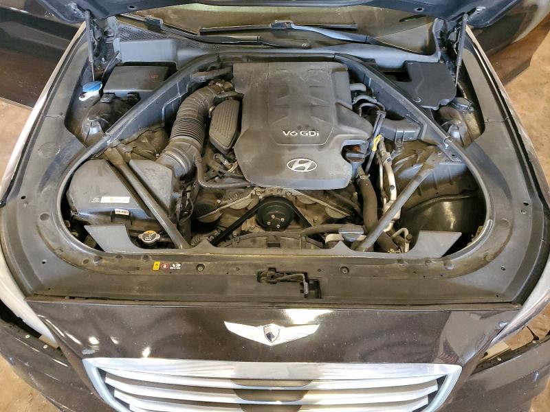 Photo 11 from auction – 2015 HYUNDAI GENESIS with VIN KMHGN4JE7FU103804