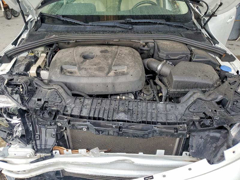 Photo 11 from auction – 2018 VOLVO S60 with VIN YV126MFL6J2454401