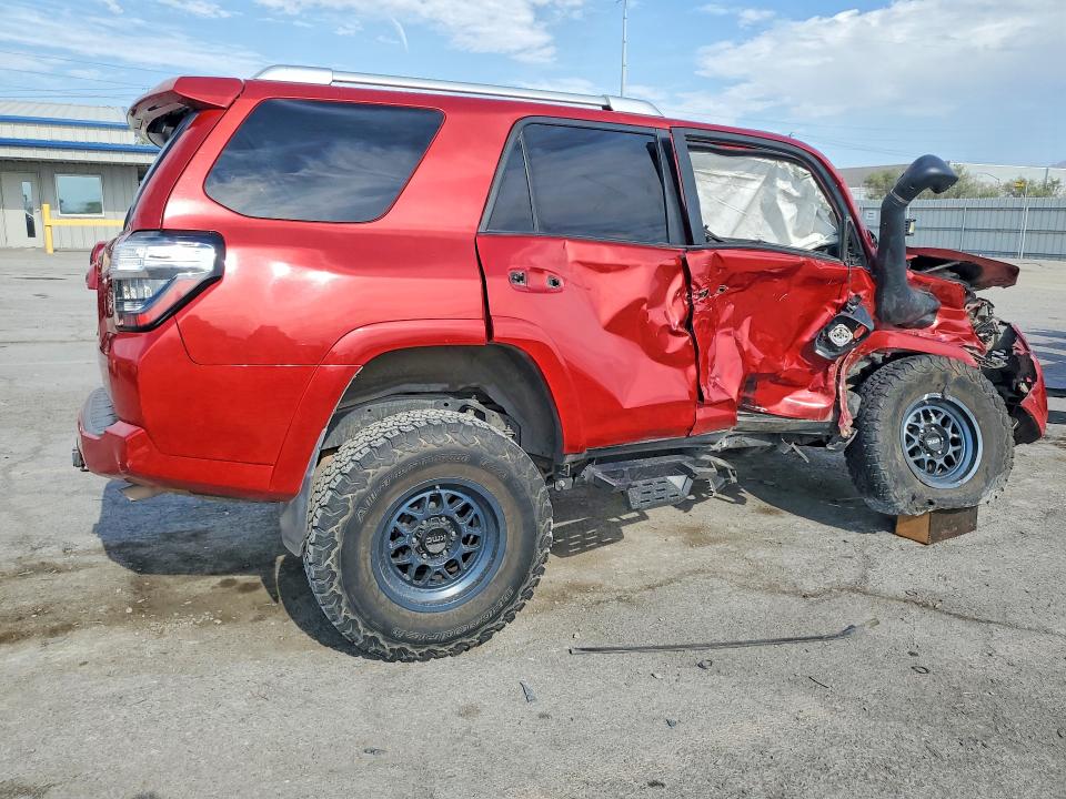 Photo 3 from auction – 2016 TOYOTA 4RUNNER with VIN JTEBU5JR7G5333764