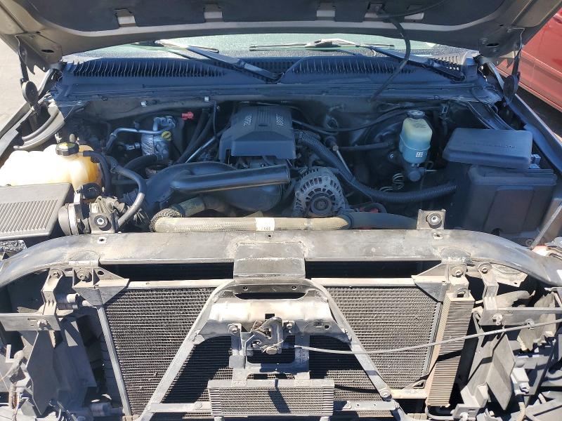 Photo 11 from auction – 2000 CHEVROLET SILVERADO with VIN 1GCEK14T7YZ104650