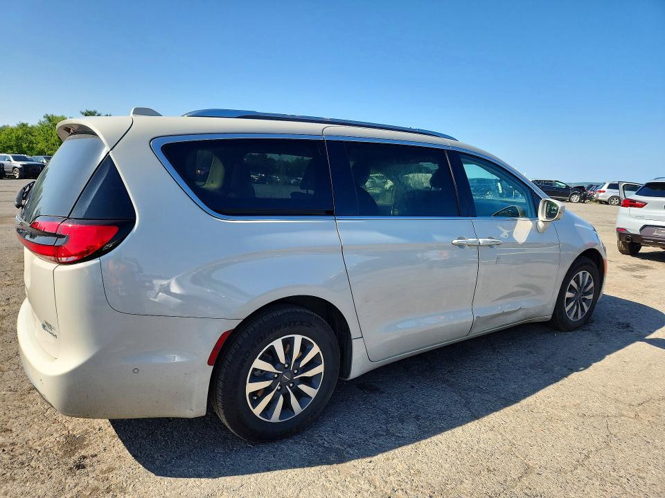 Photo 3 from auction – 2021 CHRYSLER PACIFICA with VIN 2C4RC1L75MR544535