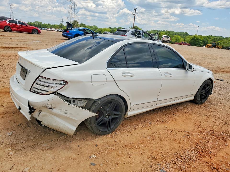 Photo 3 from auction – 2013 MERCEDES-BENZ C with VIN WDDGF4HB5DA835141