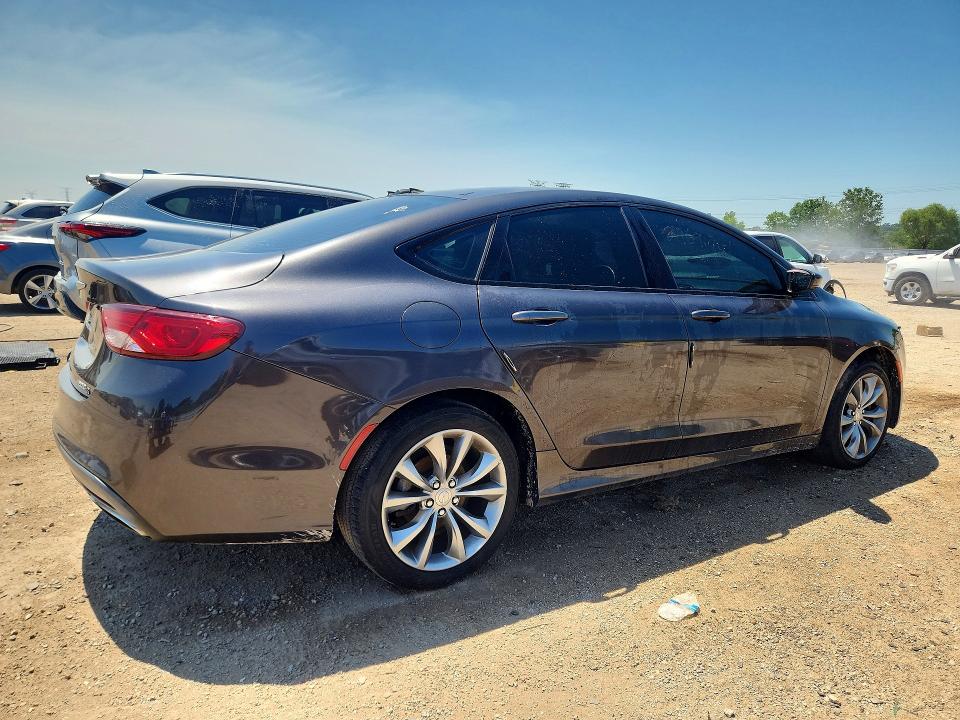Photo 3 from auction – 2016 CHRYSLER 200 with VIN 1C3CCCBB1GN129290
